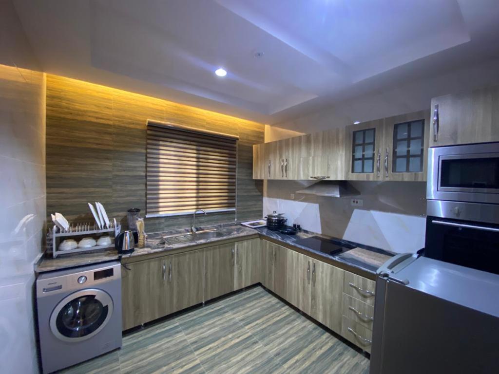 God'S Touch Apartments Signature Lagos Eksteriør billede