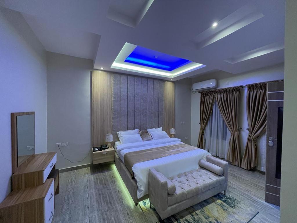 God'S Touch Apartments Signature Lagos Eksteriør billede
