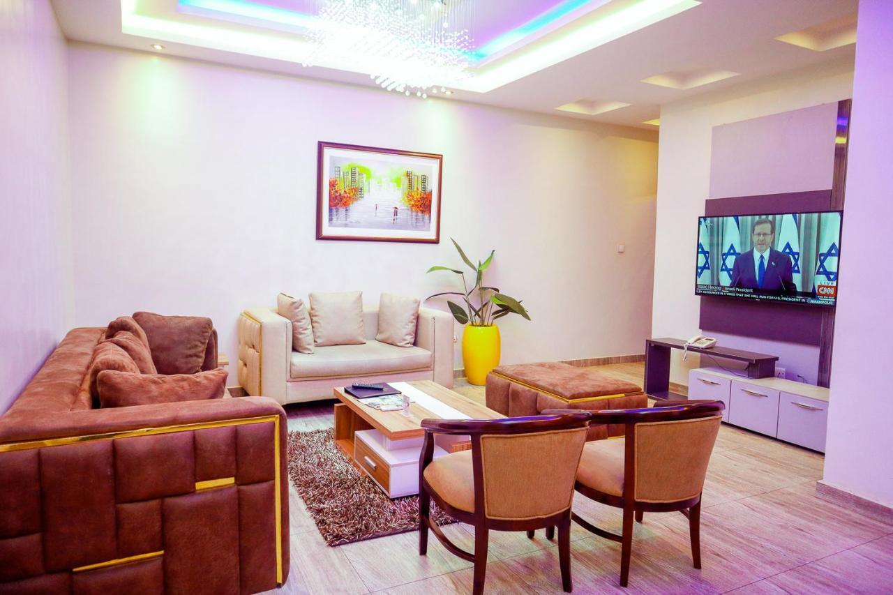 God'S Touch Apartments Signature Lagos Eksteriør billede