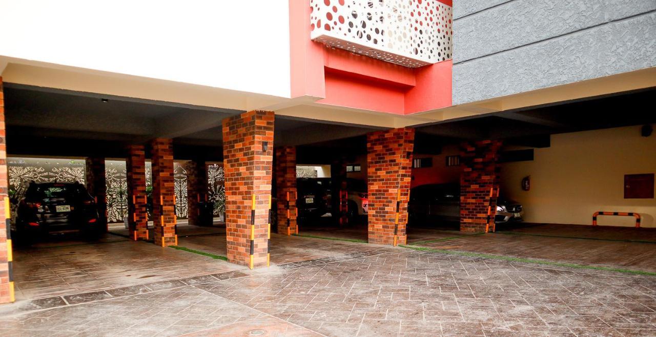 God'S Touch Apartments Signature Lagos Eksteriør billede